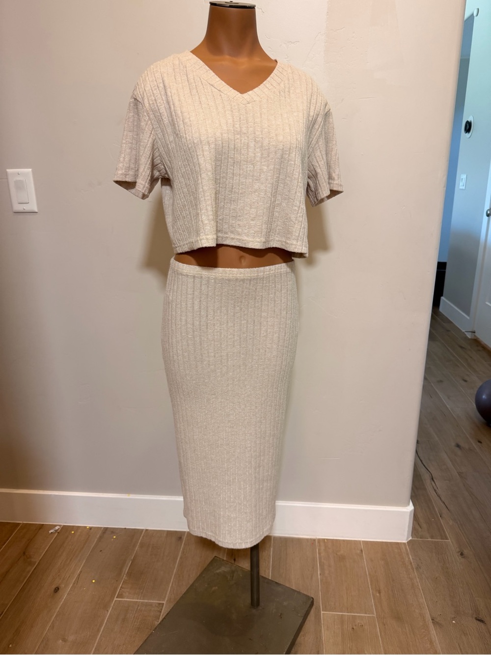 SHEIN Cream Ribbed Knit Midi Skirt & Top Set Beige XS (AZA)